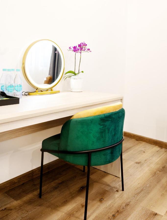 Hera Hostel Чау Док Екстериор снимка